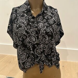 Lira lightweight blouse